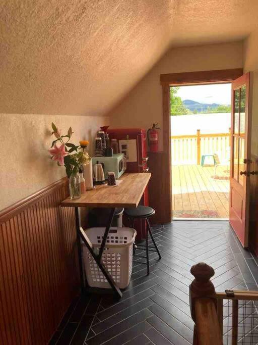 Victorian Guest Getaway-20Mins To Glacier National Park-10Mins To Airport! 哥伦比亚瀑布 外观 照片